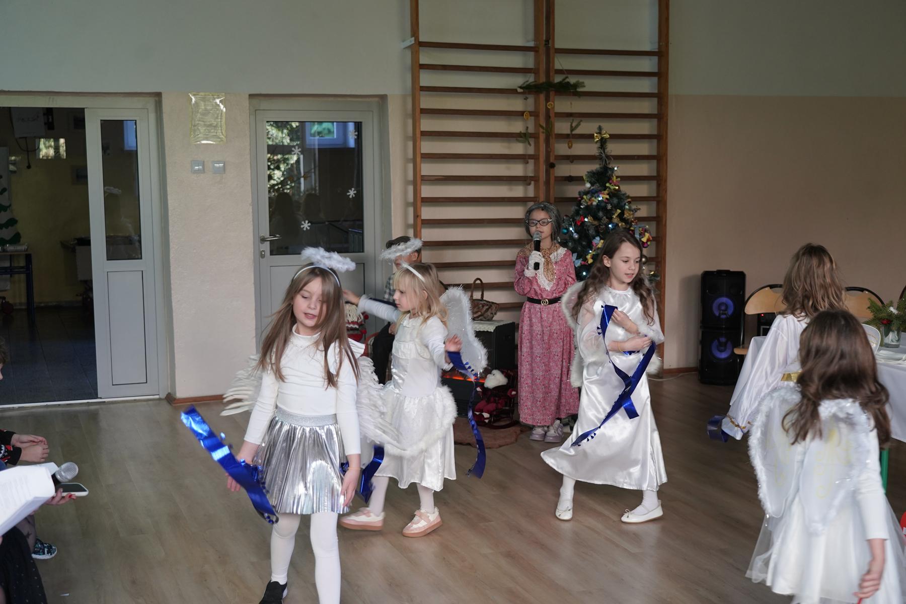 Szkoła Podstawowa         im. W.Puchalskiego w Proboszczowie