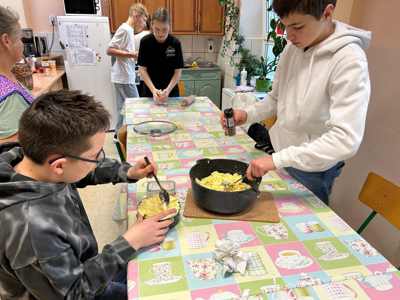 Szkoła Podstawowa         im. W.Puchalskiego w Proboszczowie