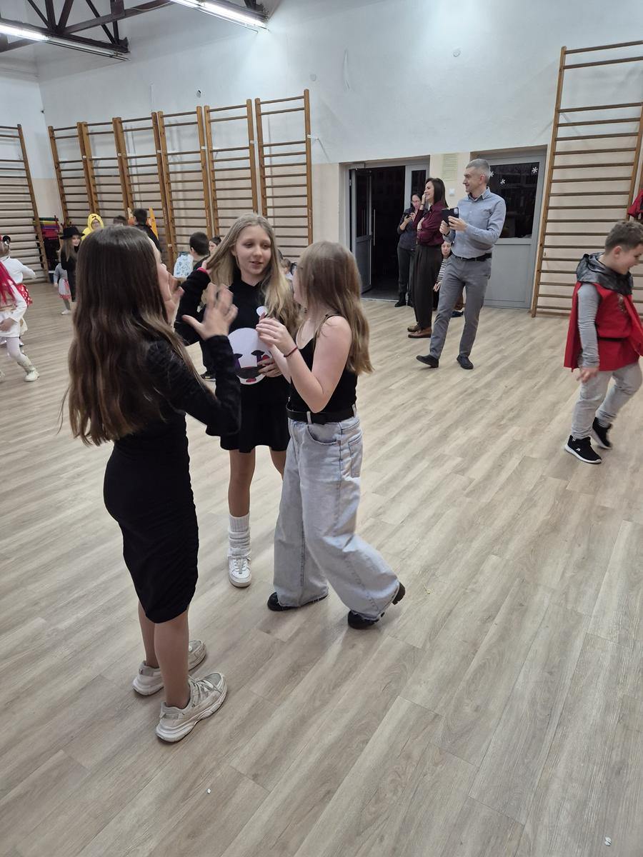 Szkoła Podstawowa         im. W.Puchalskiego w Proboszczowie