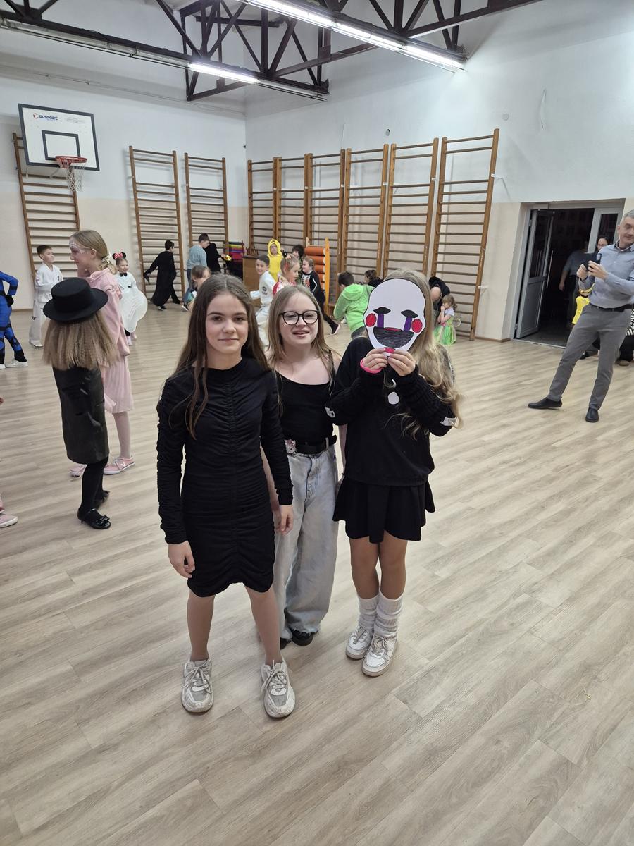 Szkoła Podstawowa         im. W.Puchalskiego w Proboszczowie