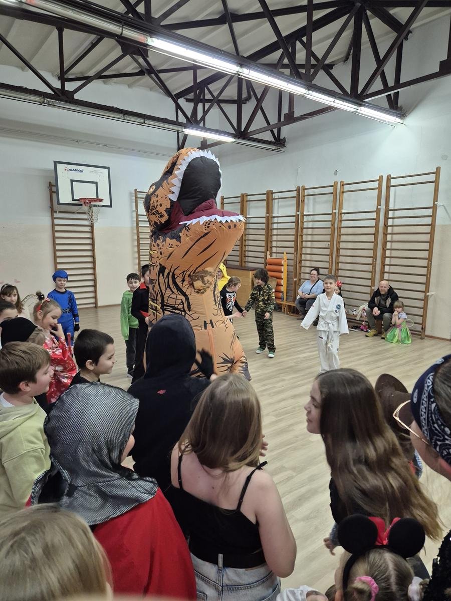 Szkoła Podstawowa         im. W.Puchalskiego w Proboszczowie