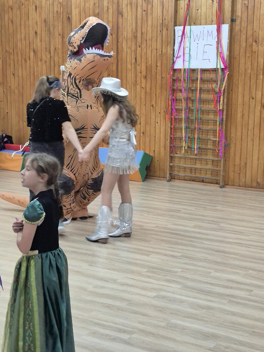 Szkoła Podstawowa         im. W.Puchalskiego w Proboszczowie