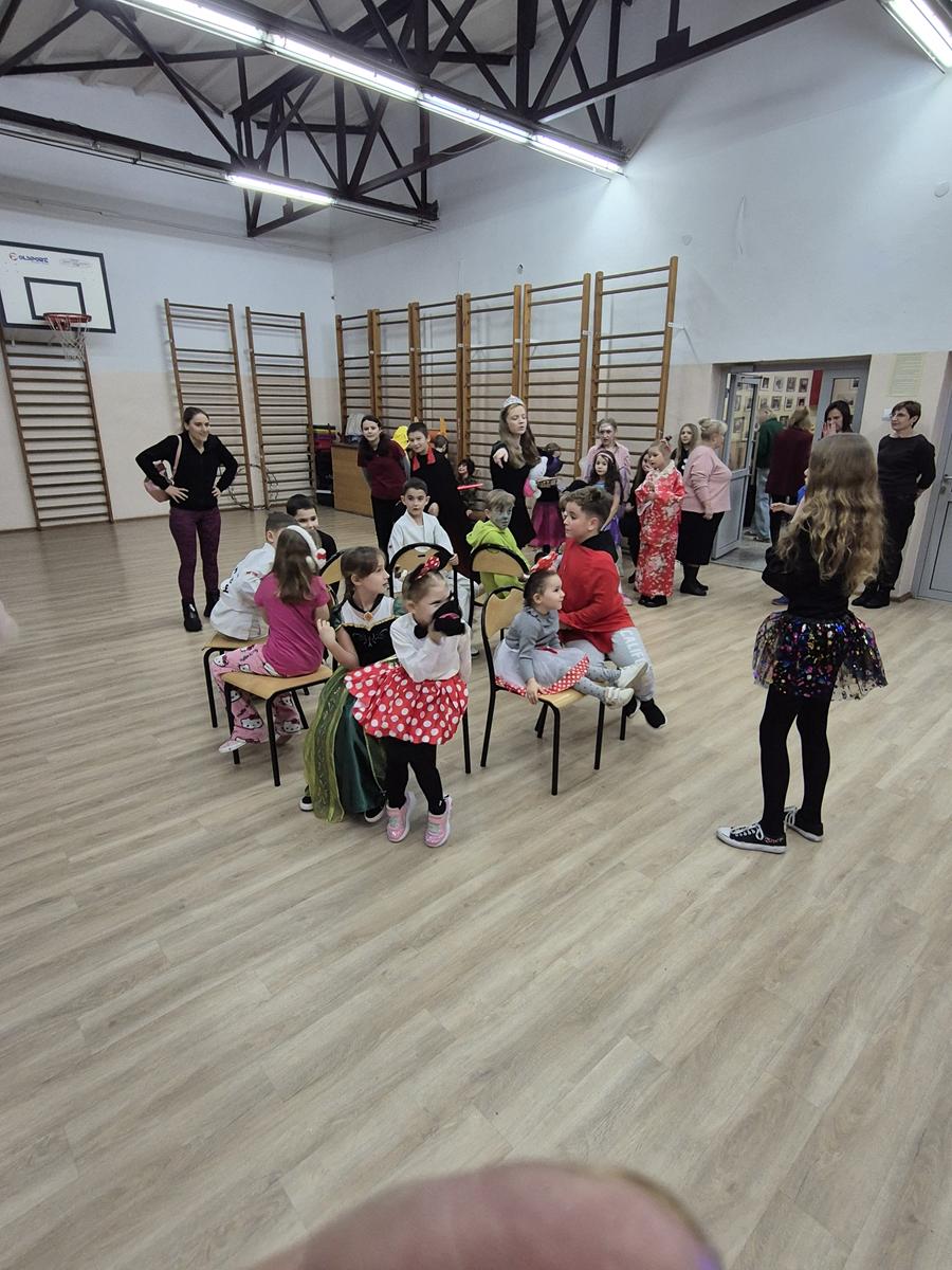 Szkoła Podstawowa         im. W.Puchalskiego w Proboszczowie