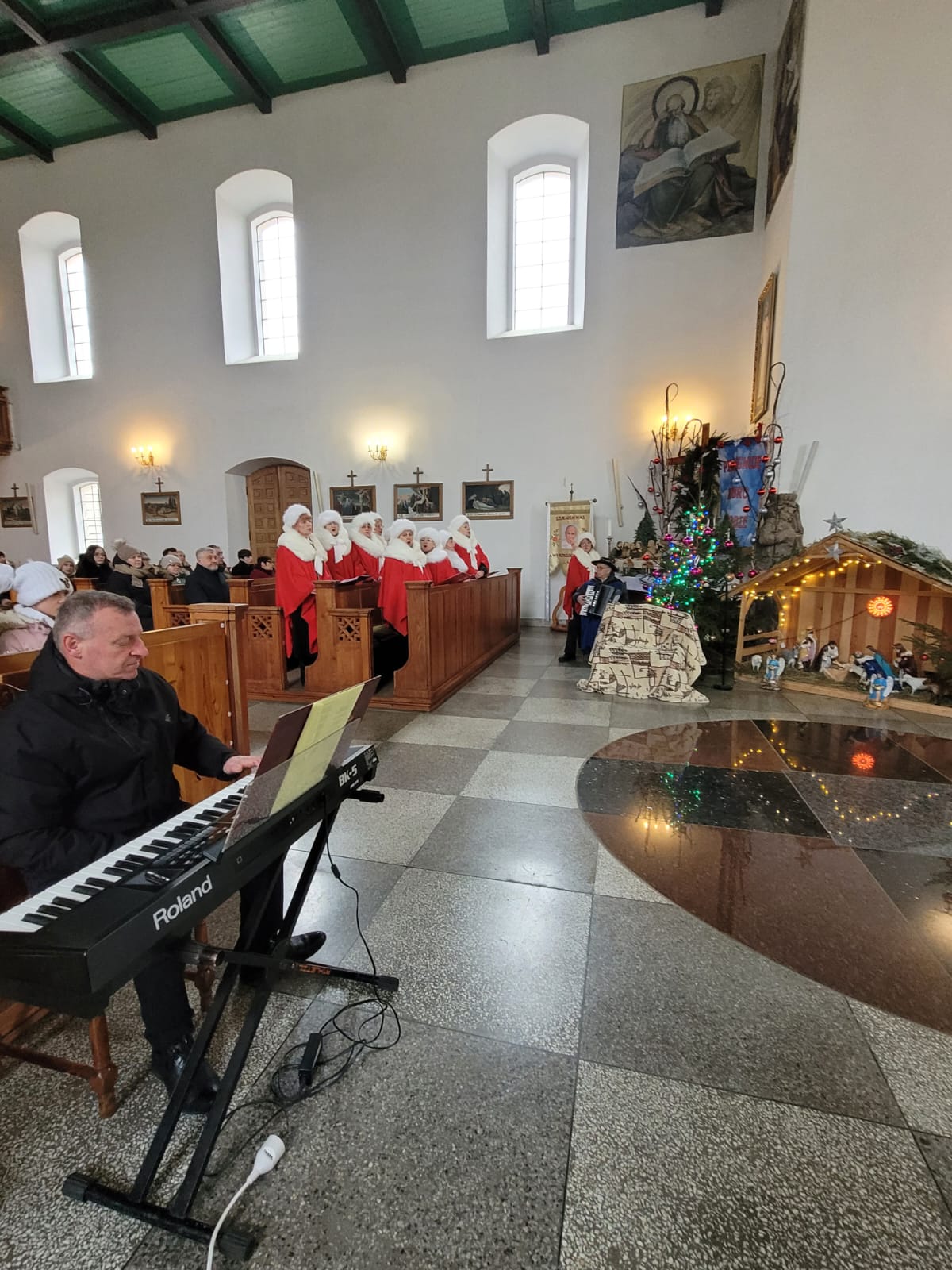 Szkoła Podstawowa         im. W.Puchalskiego w Proboszczowie