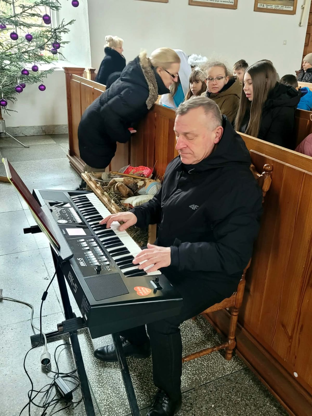 Szkoła Podstawowa         im. W.Puchalskiego w Proboszczowie