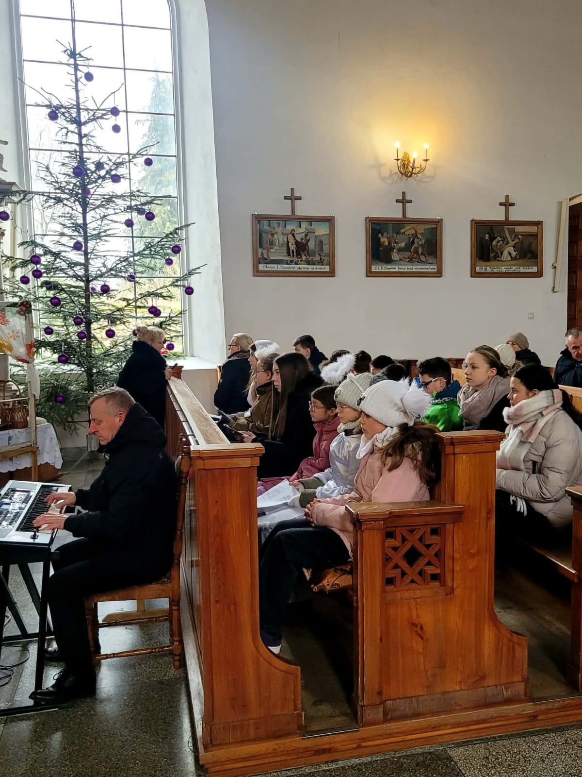 Szkoła Podstawowa         im. W.Puchalskiego w Proboszczowie