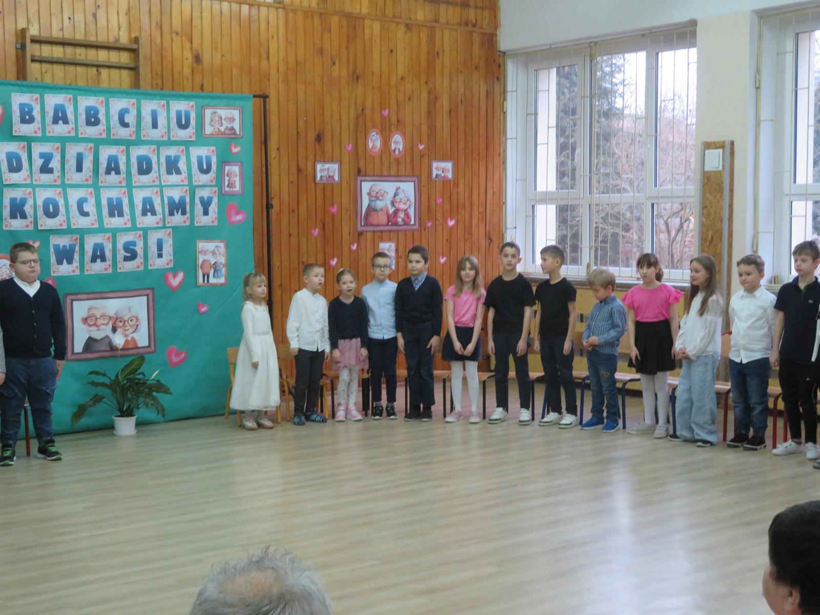 Szkoła Podstawowa         im. W.Puchalskiego w Proboszczowie