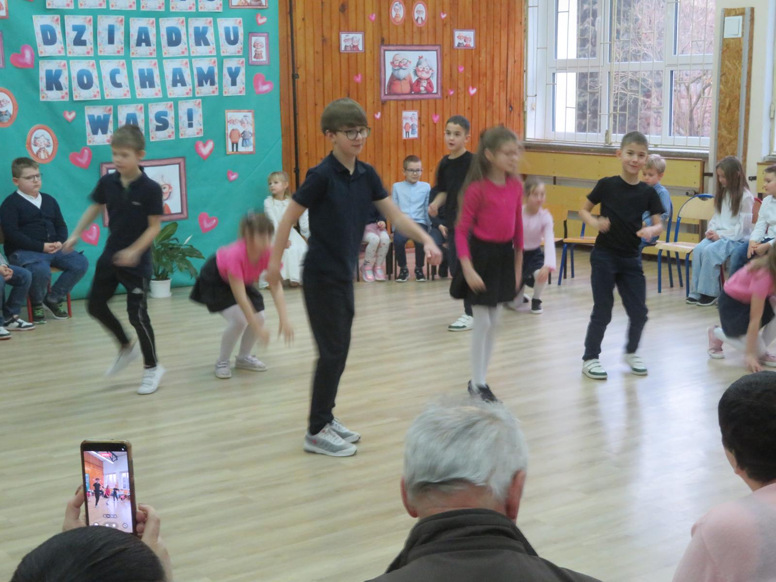 Szkoła Podstawowa         im. W.Puchalskiego w Proboszczowie