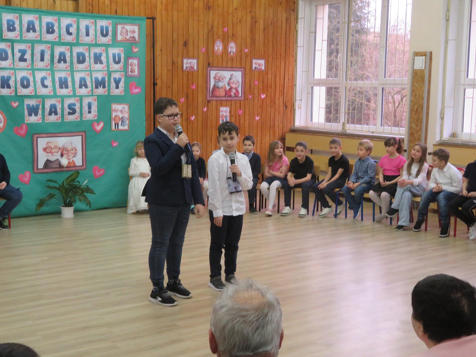 Szkoła Podstawowa         im. W.Puchalskiego w Proboszczowie