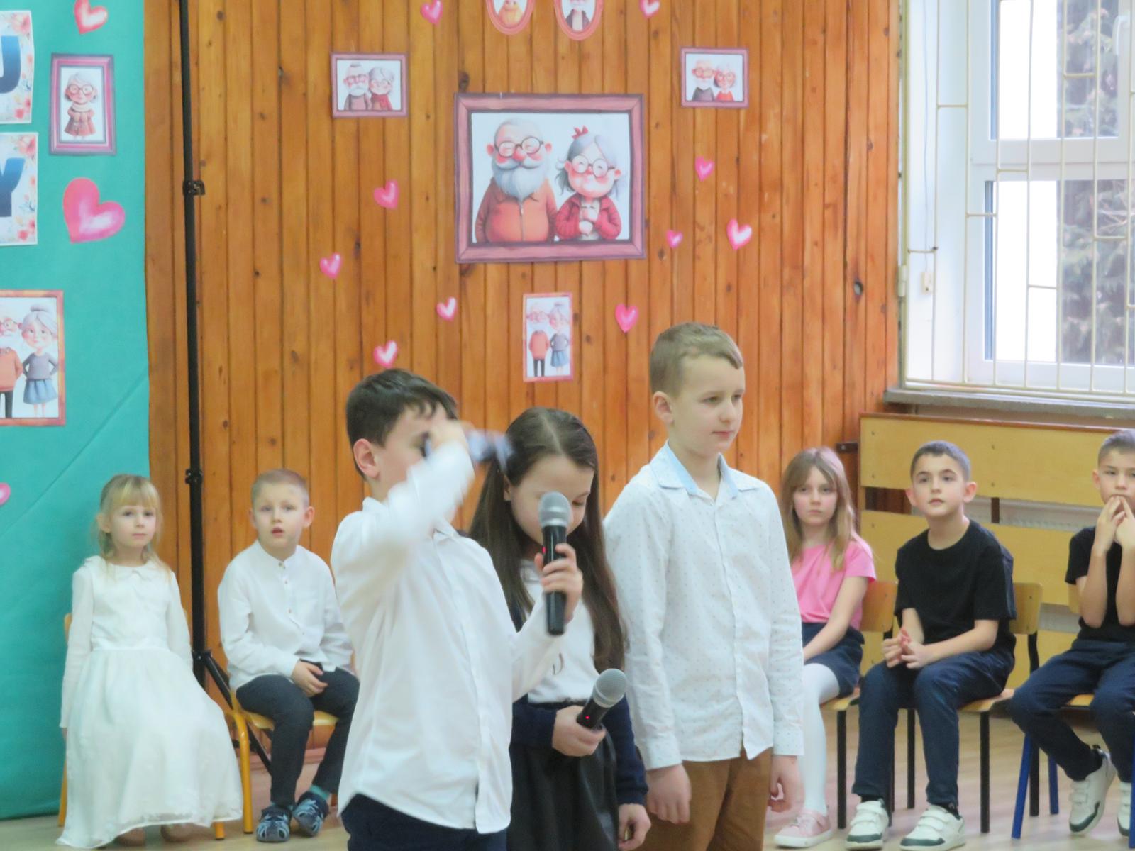 Szkoła Podstawowa         im. W.Puchalskiego w Proboszczowie