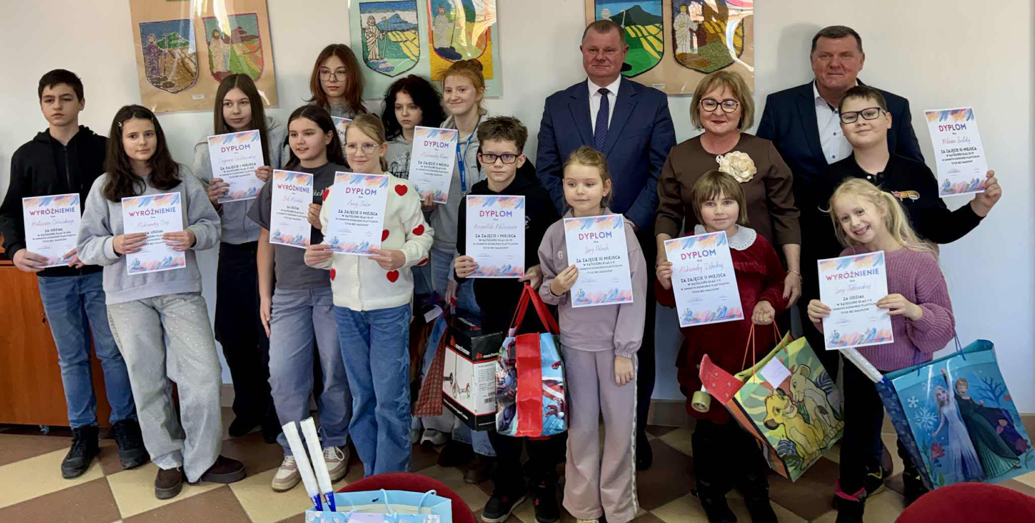 Szkoła Podstawowa         im. W.Puchalskiego w Proboszczowie