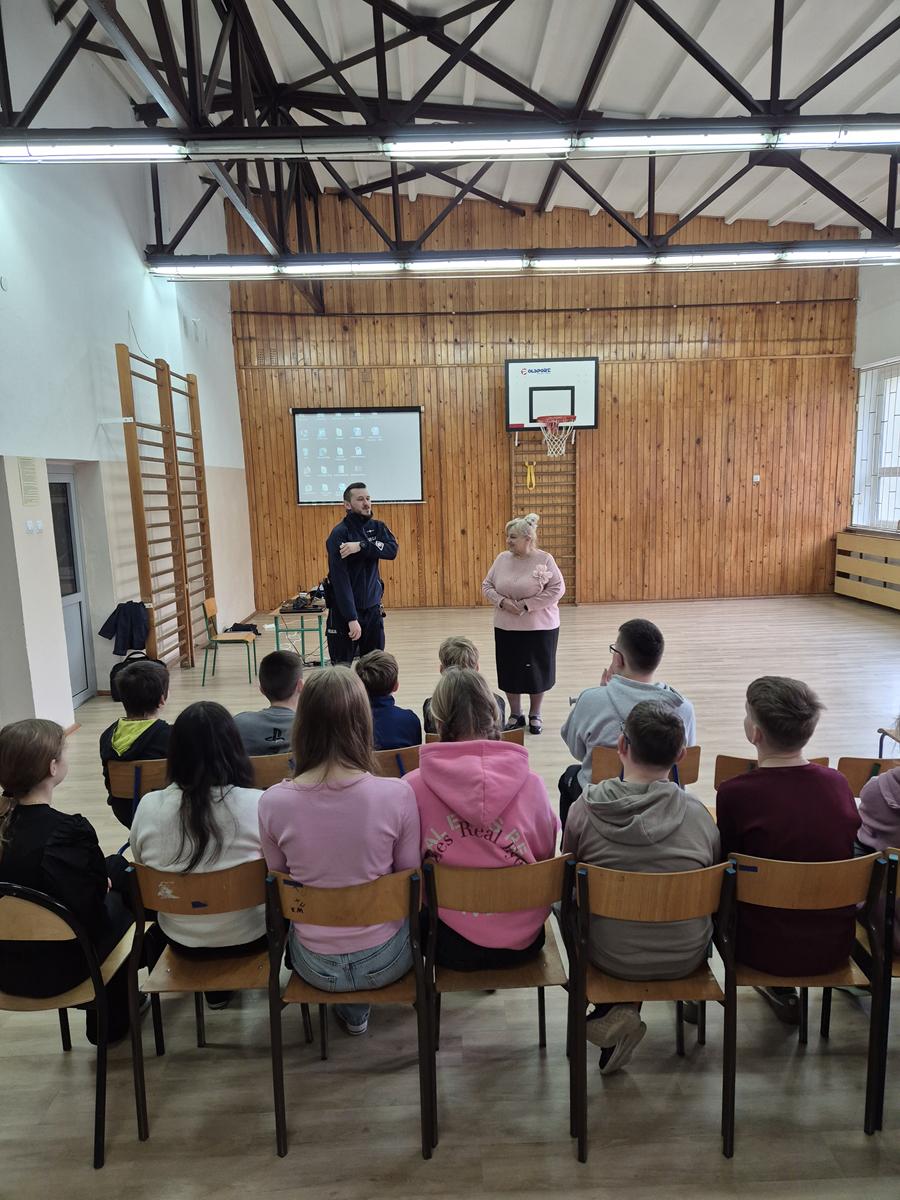 Szkoła Podstawowa         im. W.Puchalskiego w Proboszczowie